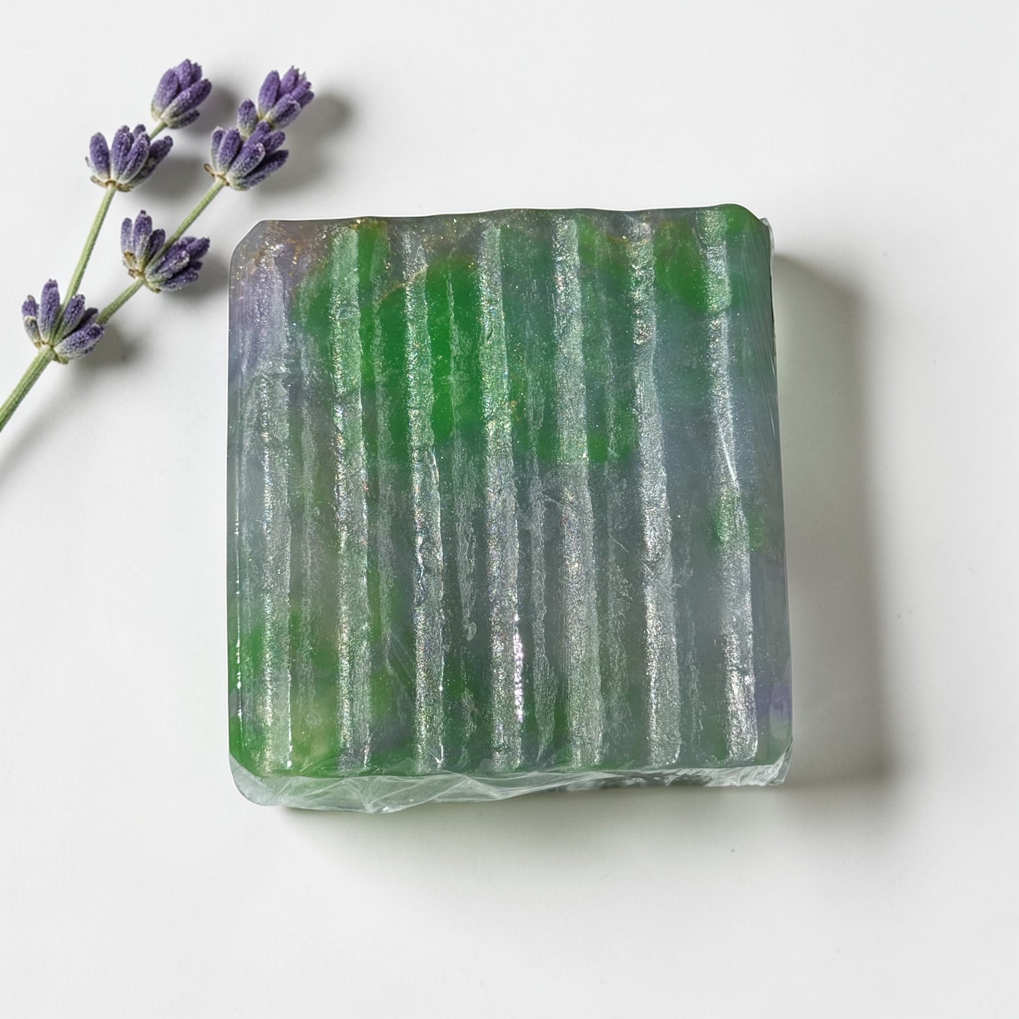URBAN GARDEN Lavender and Musk Handmade Soap - SLS/SLES Free (140g)