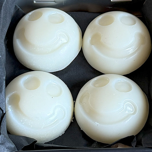 No. 1: KARMA Luxury Soy Wax Melts in a Tin (22 g)