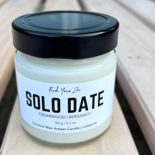 SOLO DATE Cedarwood and Bergamot Coconut Wax Candle (150g  / 35 hr burn)