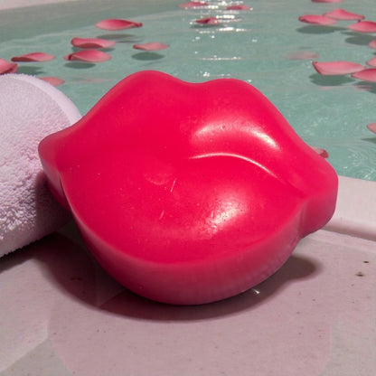 No. 11: PINK LIPSTICK Banana and Bubblegum Handmade Bougie Soap Bar (80g)