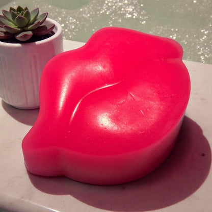 No. 11: PINK LIPSTICK Banana and Bubblegum Handmade Bougie Soap Bar (80g)